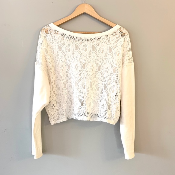 Hollister Cropped White Sweater - Picture 4 of 4